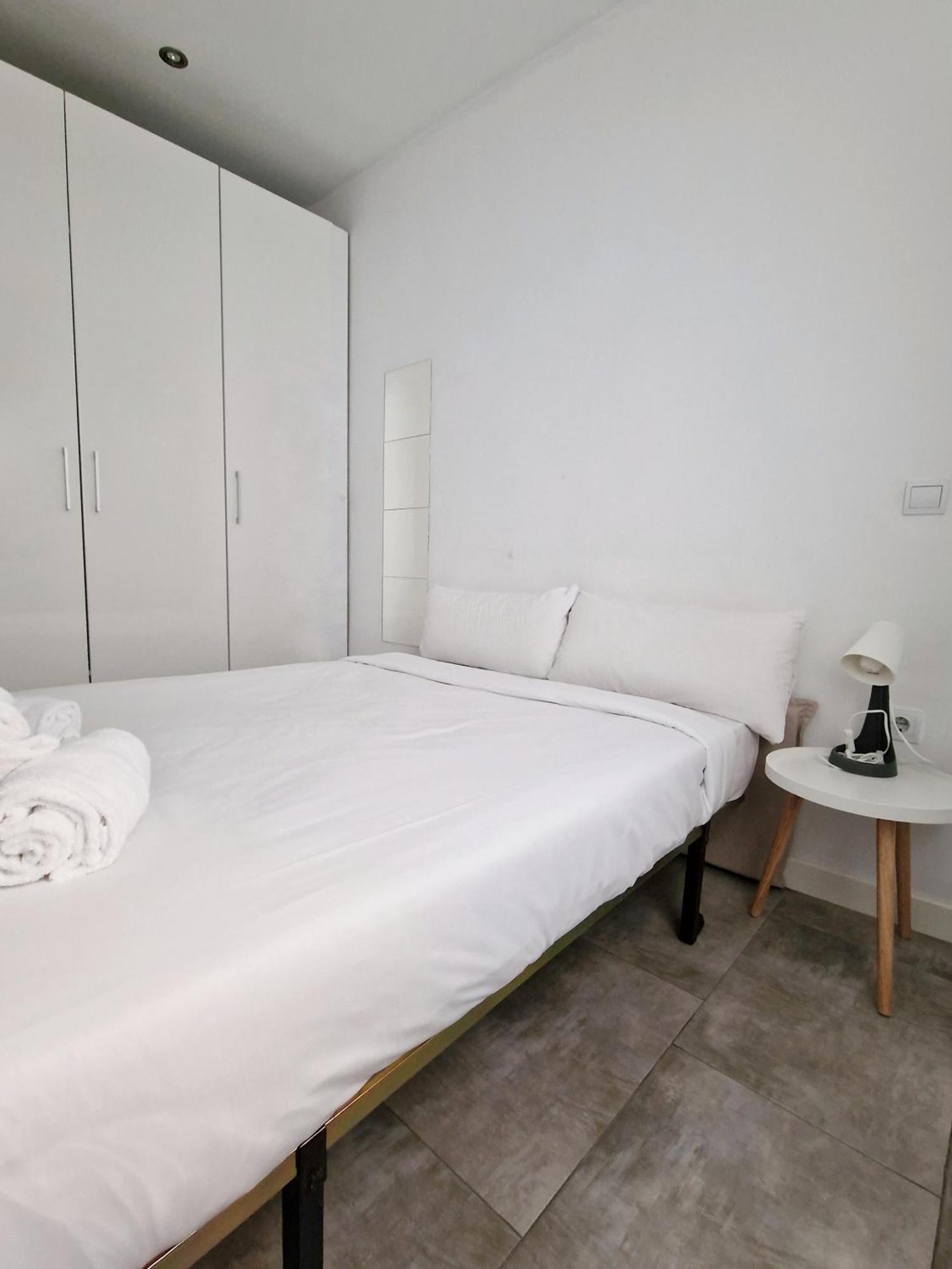 Apartamento San Buenaventura Vistillas Apartamento Para Dos Madrid Exterior foto